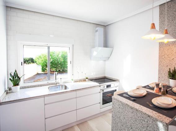 Thader I Apartment With Views Rojales Luaran gambar